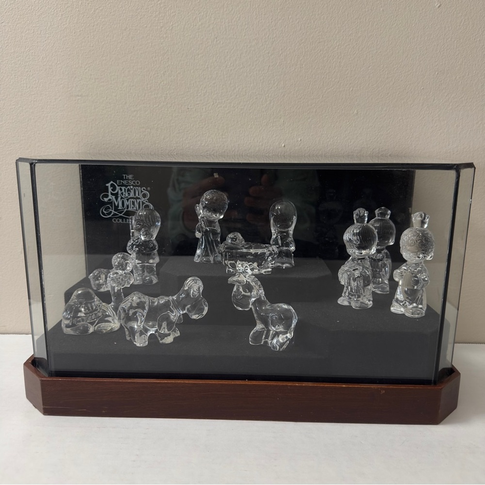 PRECIOUS MOMENTS LEAD CRYSTAL
CHRISTMAS NATIVITY SET -11PCS 1990's
GERMANY